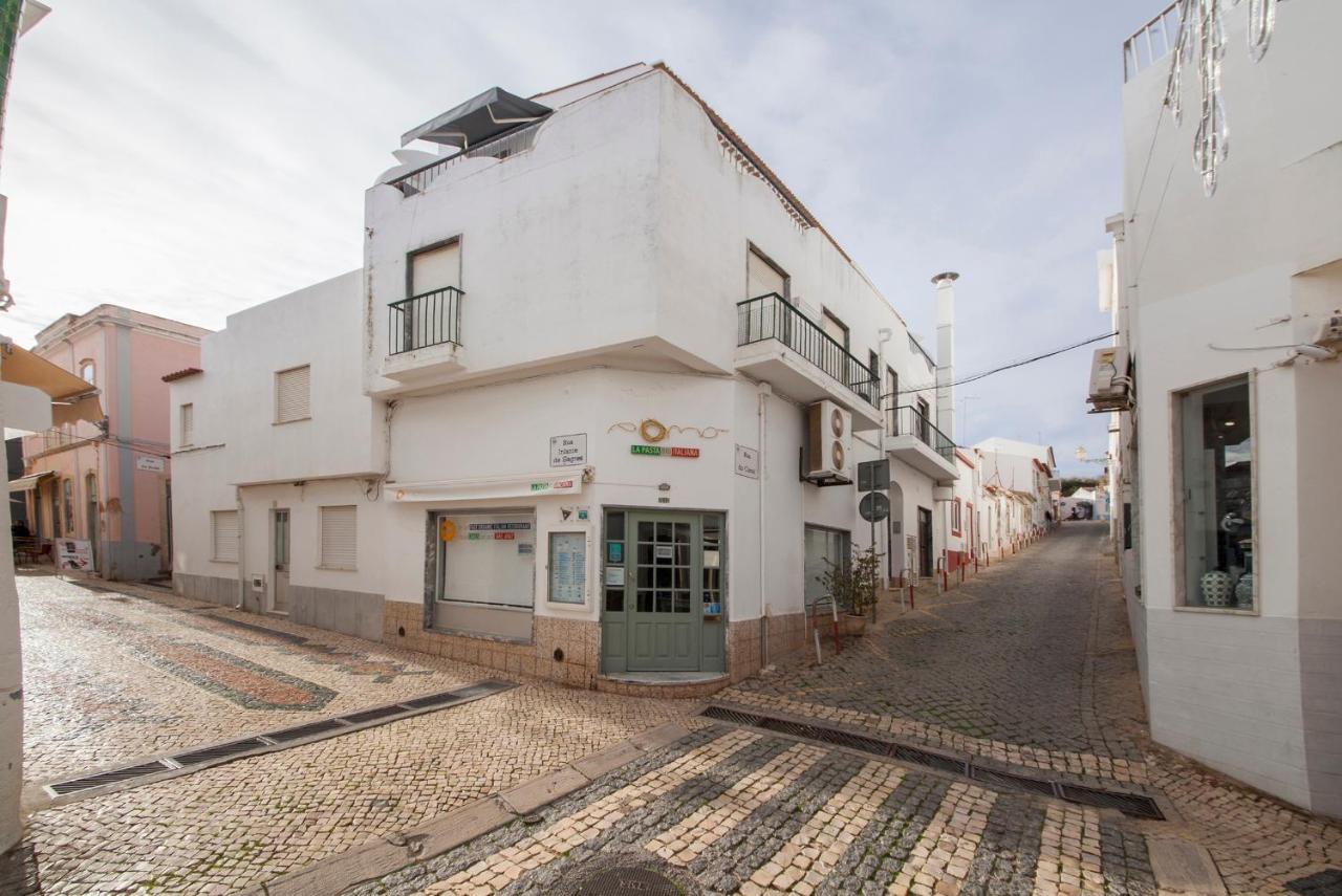 A37 - Casa Alferes In Downtown Lagos Exterior photo